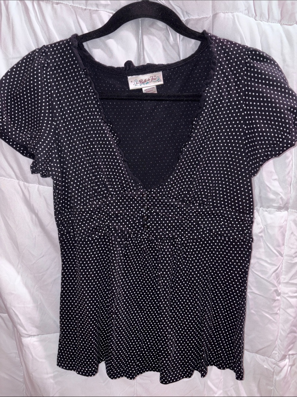Belle Du Jour Black Polka Dot V-Neck Short Sleeve Top